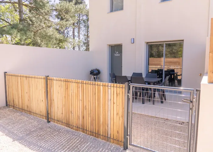 La Vie En Apartment *